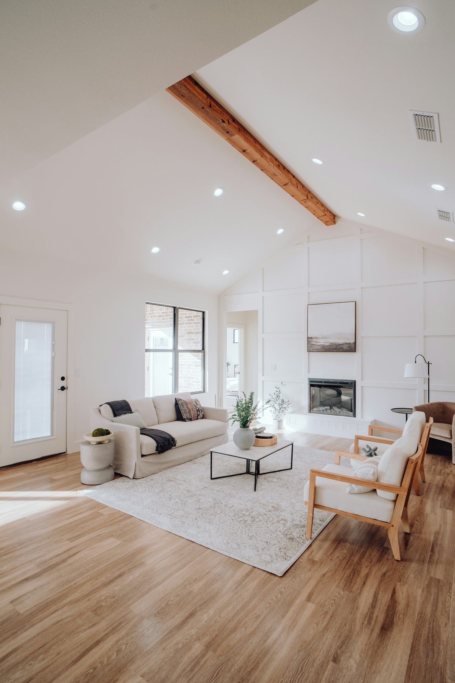Minimalist modern living room